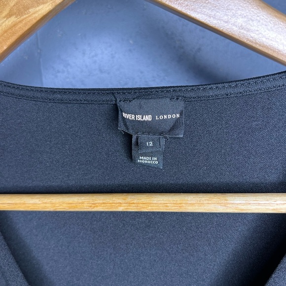 River Island London Black Cape Split Sleeve Bodycon Mini Dress Size US 8 UK 12 - Picture 4 of 5